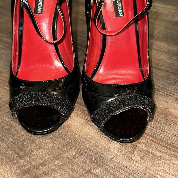 🌷VINTAGE CHARLES JOURDAN HEELS PEEP TOE AND PEEP HEELS IN SIZE 7.5 - Picture 4 of 5